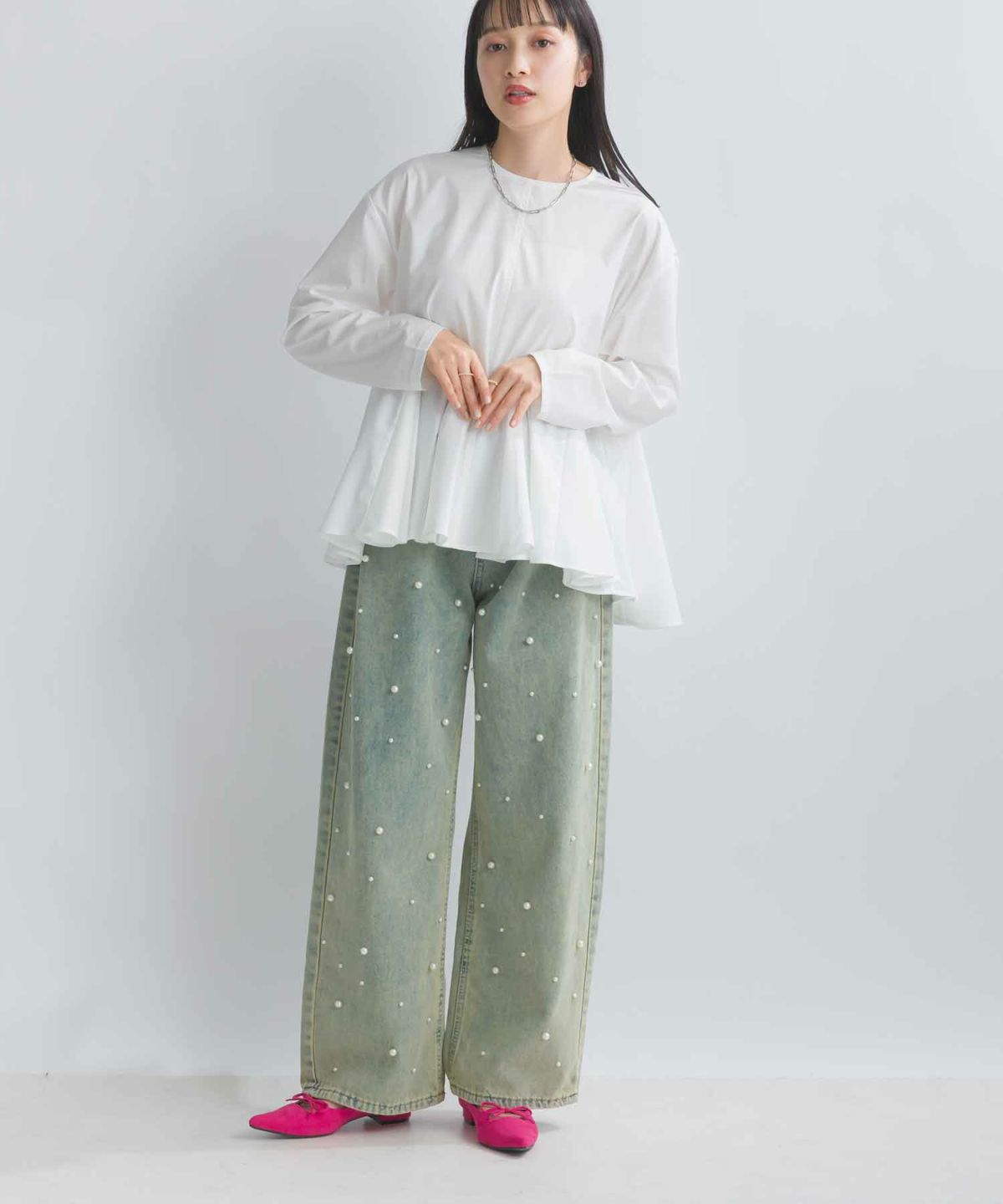 model：H157　着用サイズ：M　オフホワイト