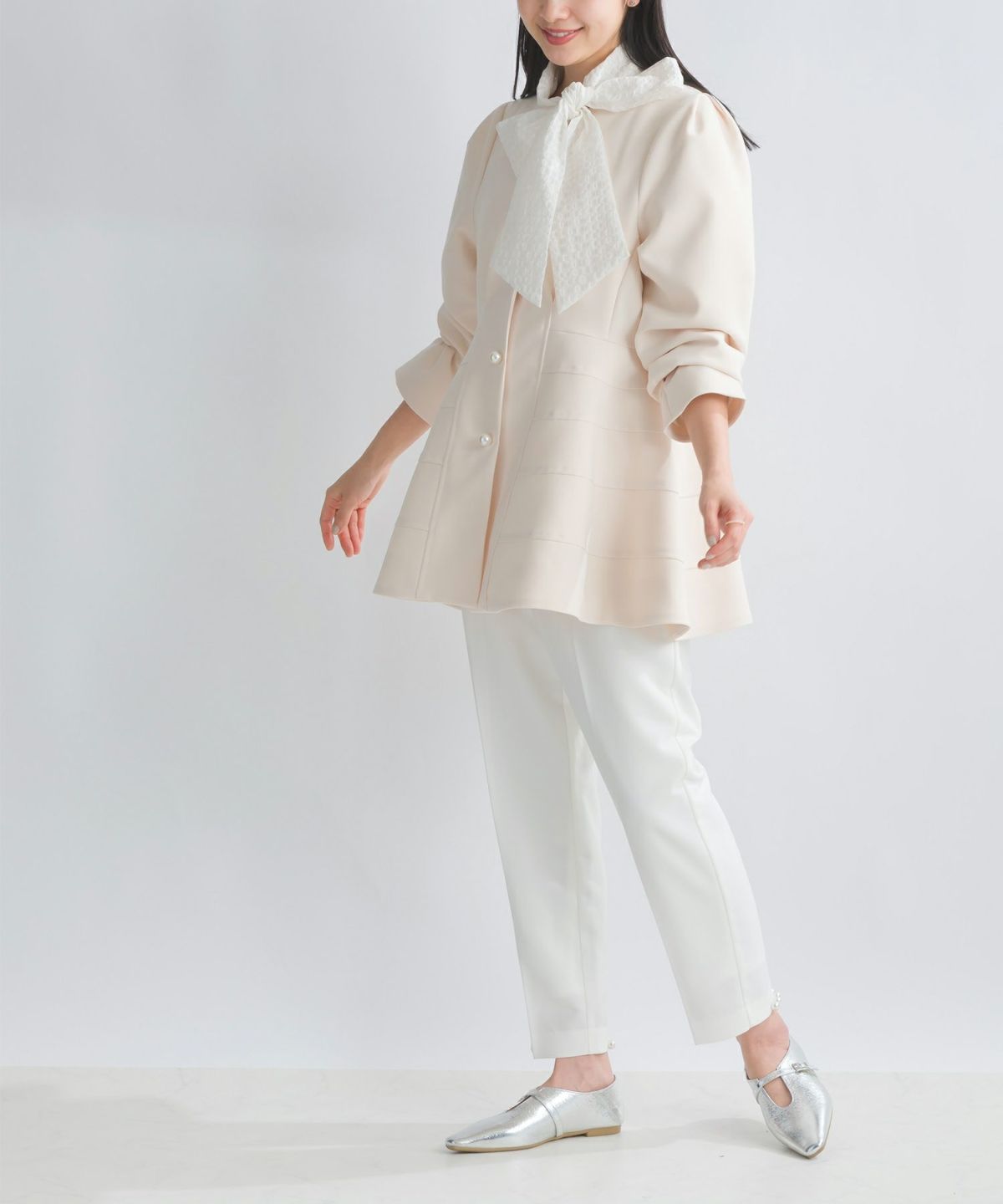 model：H157　着用サイズ：M　アイボリー