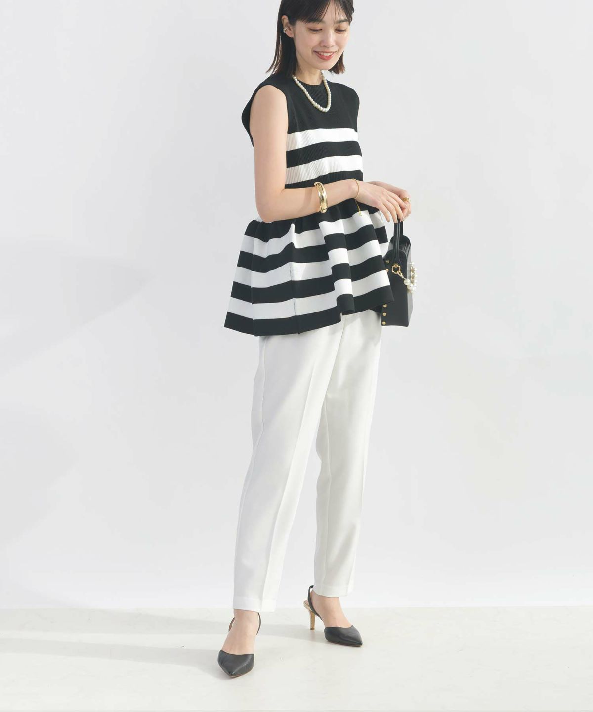 model：H162　着用サイズ：M　オフホワイト