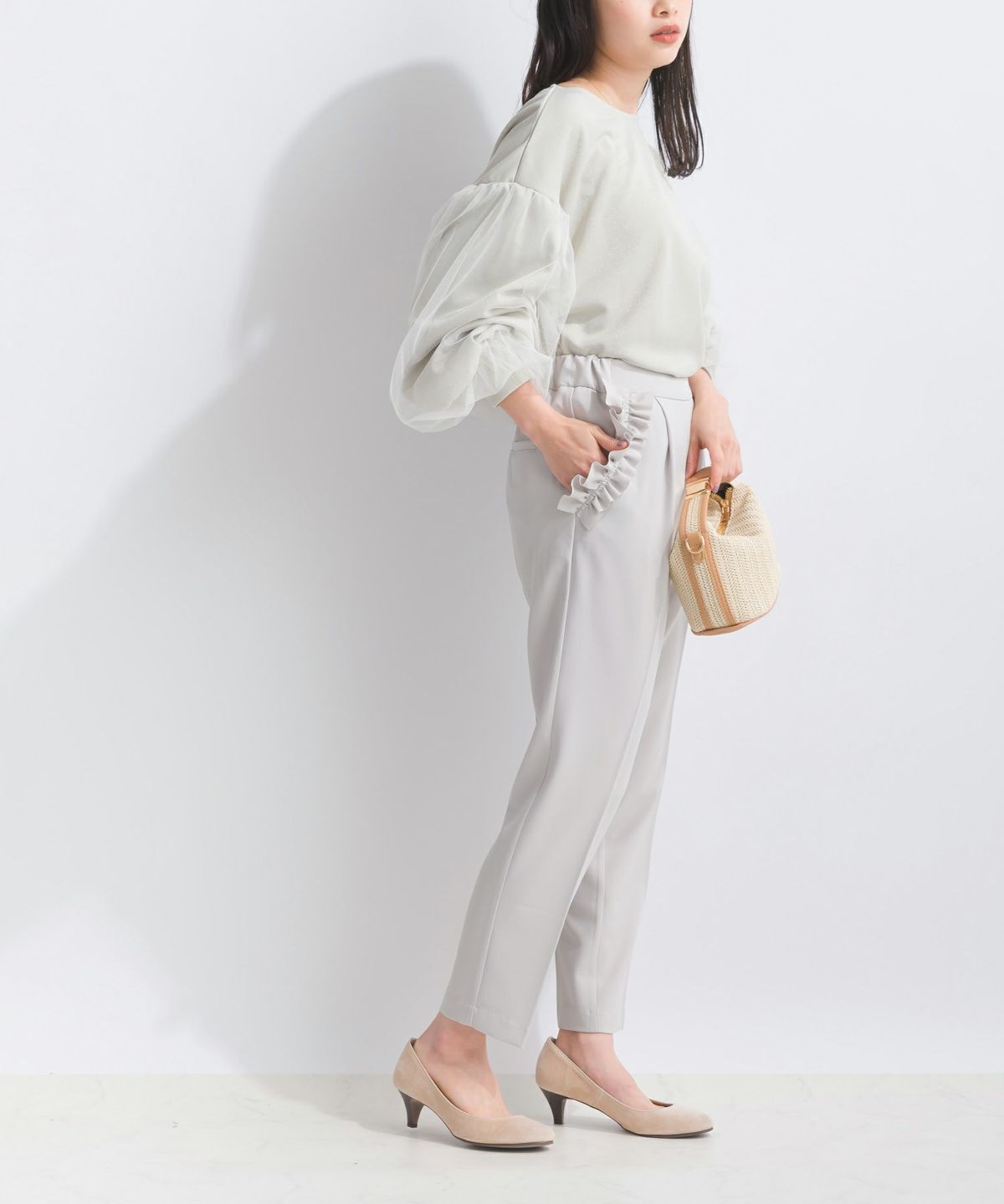 model：H157　着用サイズ：S　ライトグレー