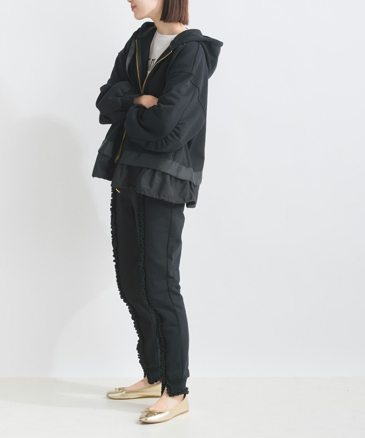 セットアップ可能】フリルスリットコットンパンツ | PICCIN (ピッチン