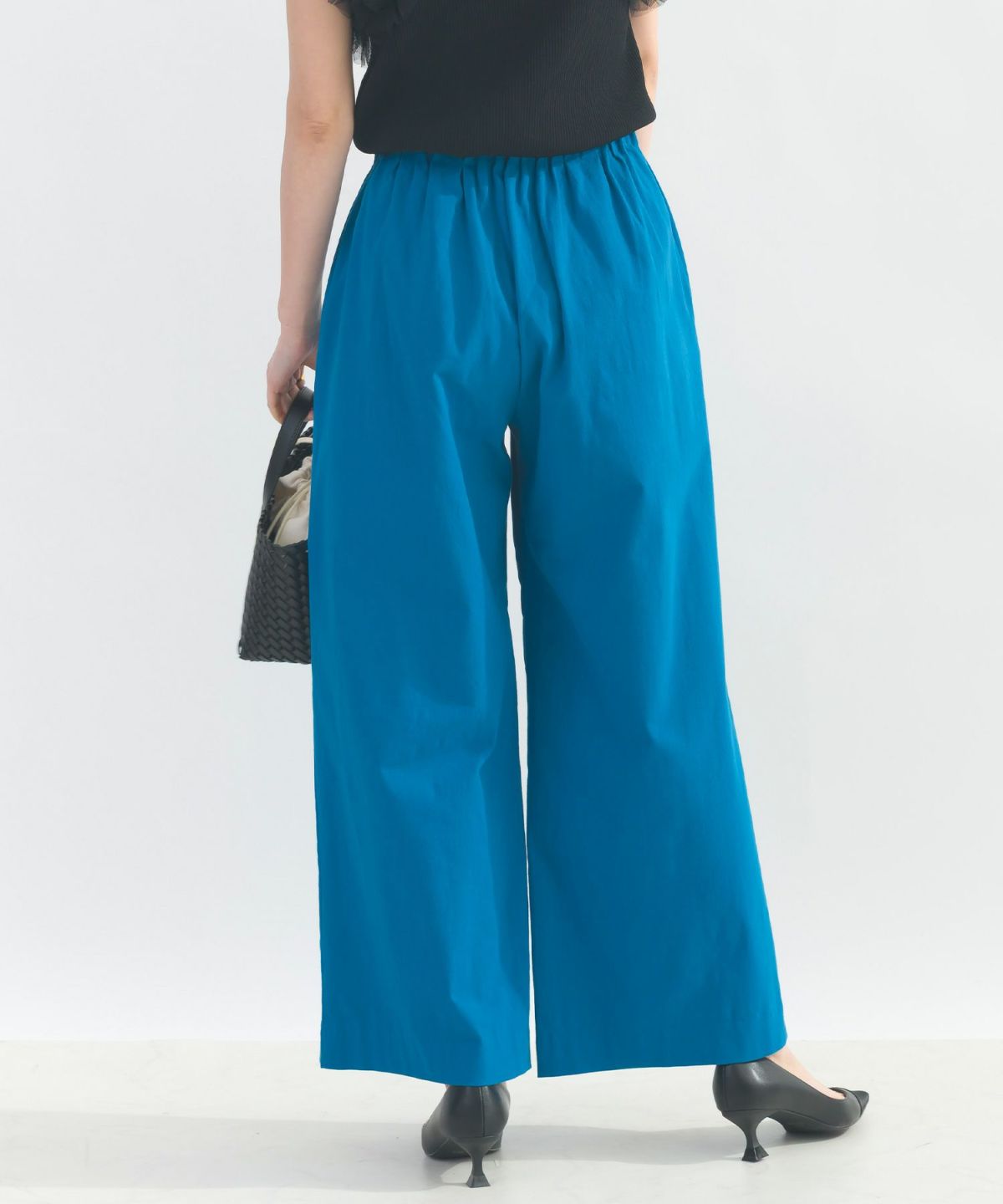 model：H162　着用サイズ：M　ターコイズブルー