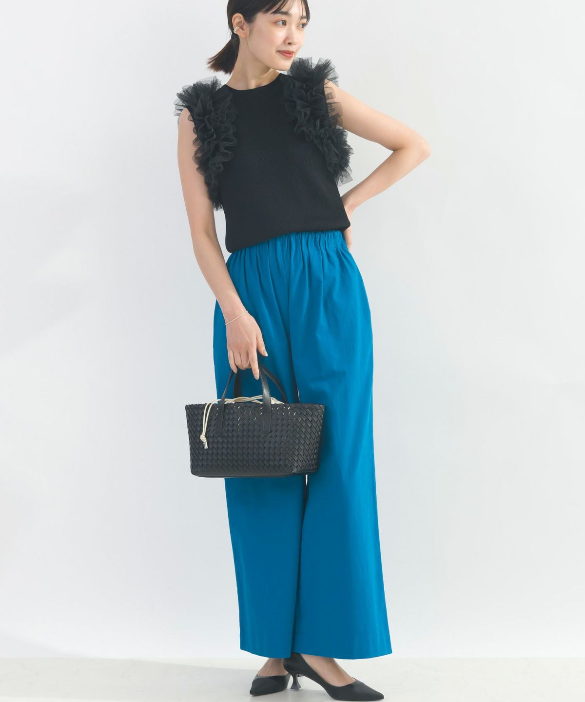 model：H162　着用サイズ：M　ターコイズブルー