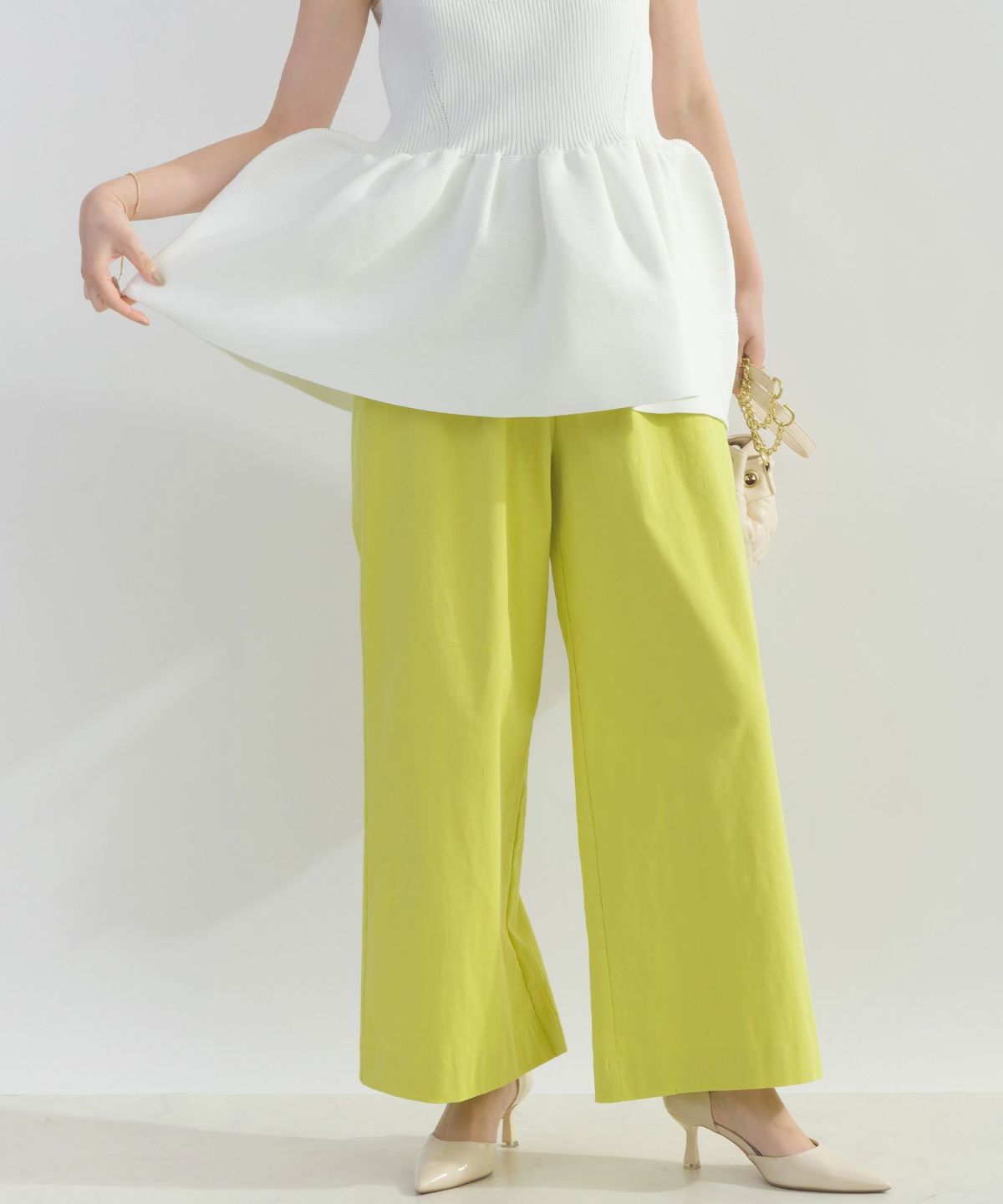 model：H162　着用サイズ：M　イエロー