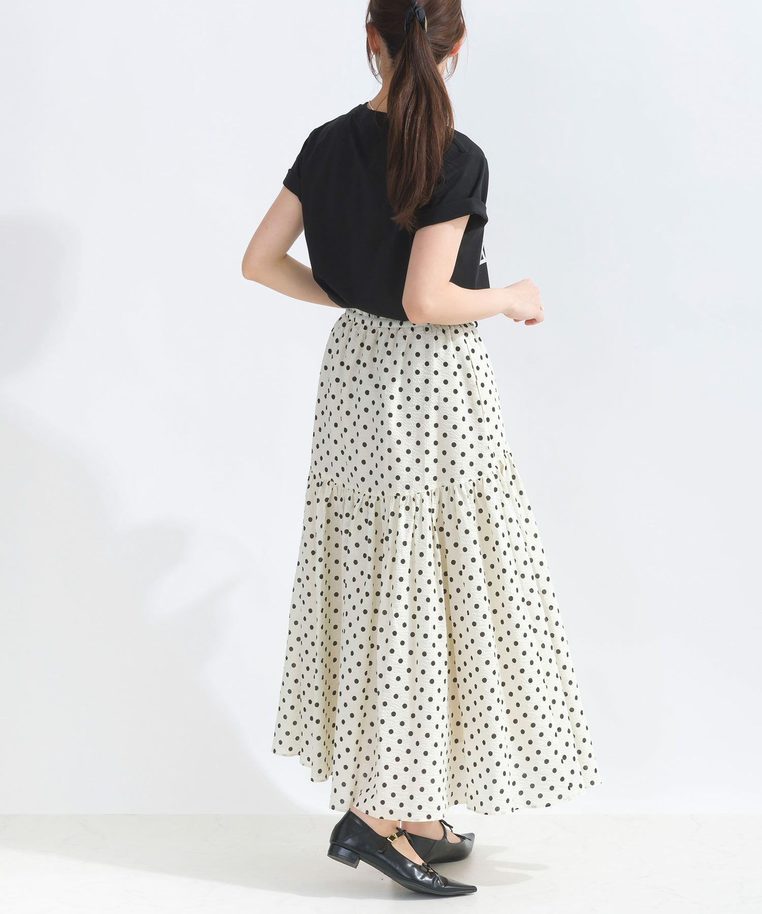 model：H165　着用サイズ：M　オフホワイト