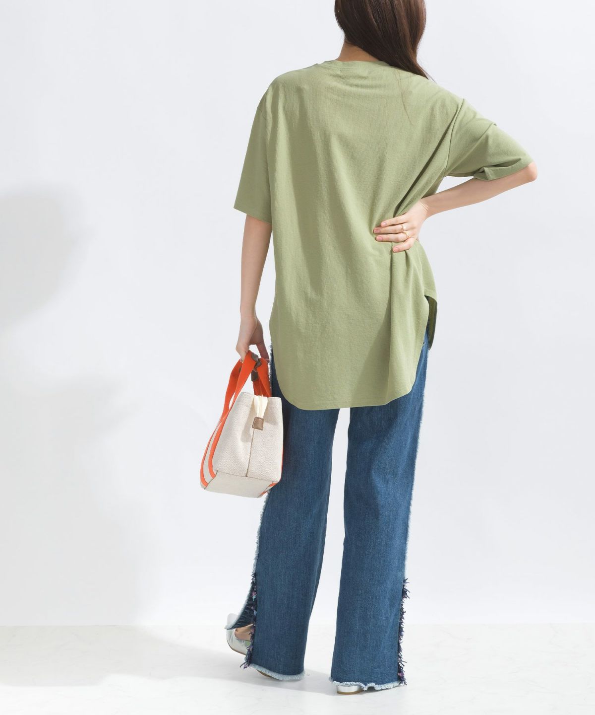 model：H165　着用サイズ：M　カーキ