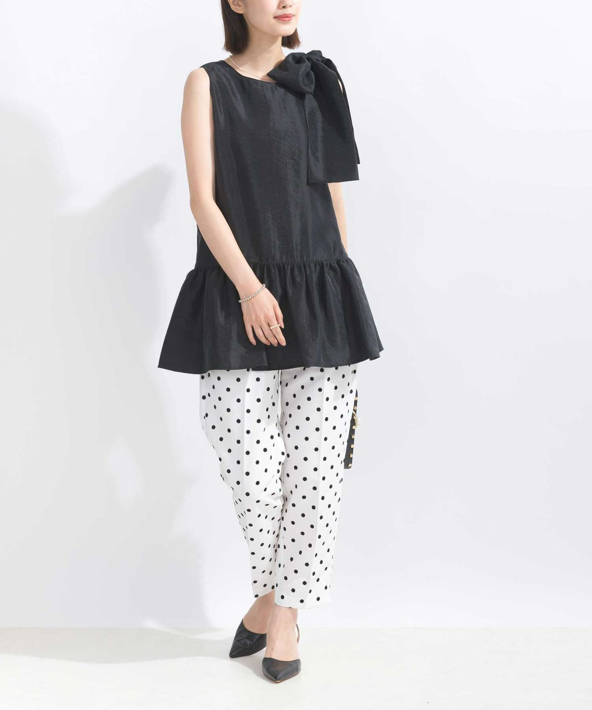 model：H162　着用サイズ：M　ブラック