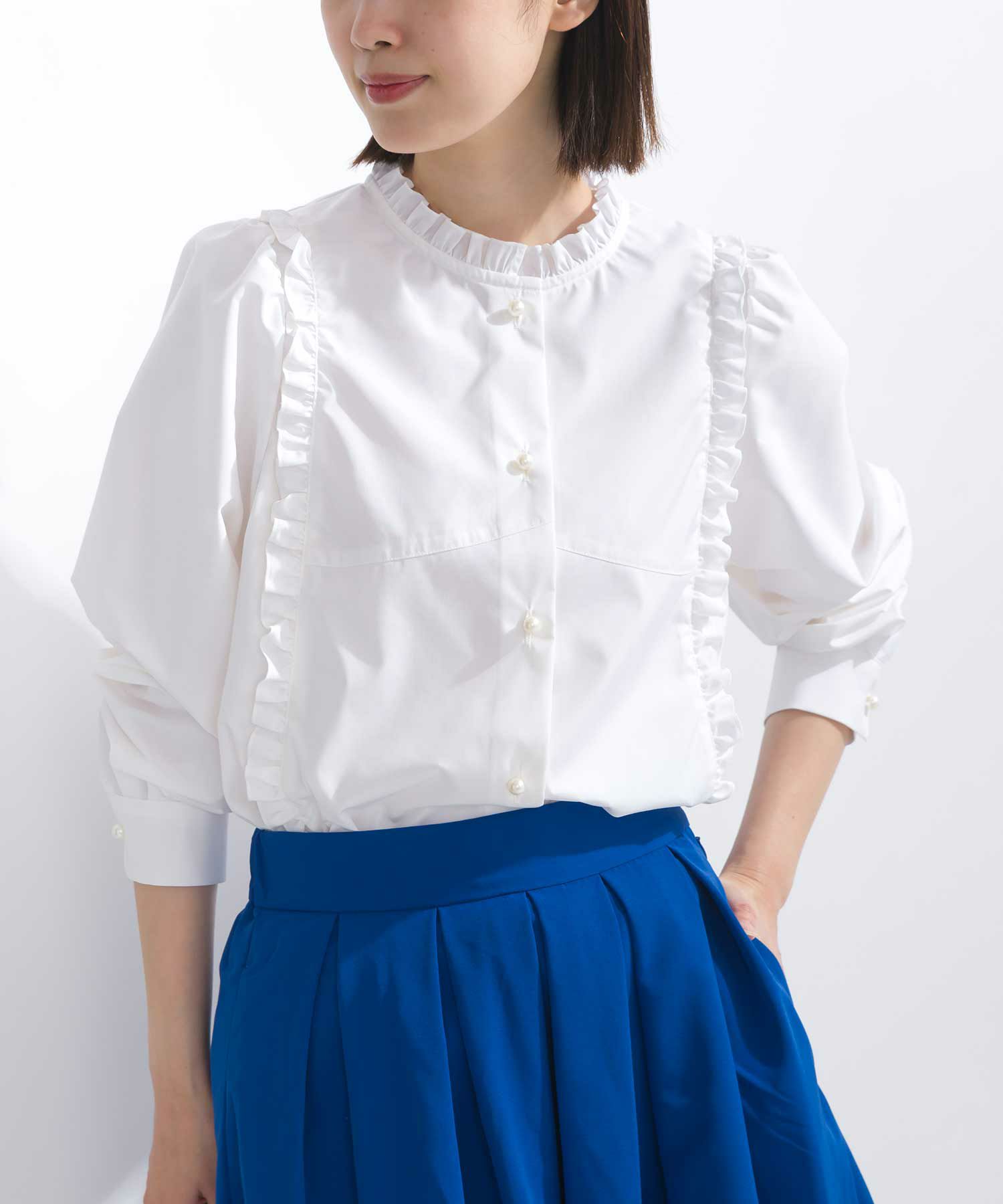model：H162　着用サイズ：M　オフホワイト