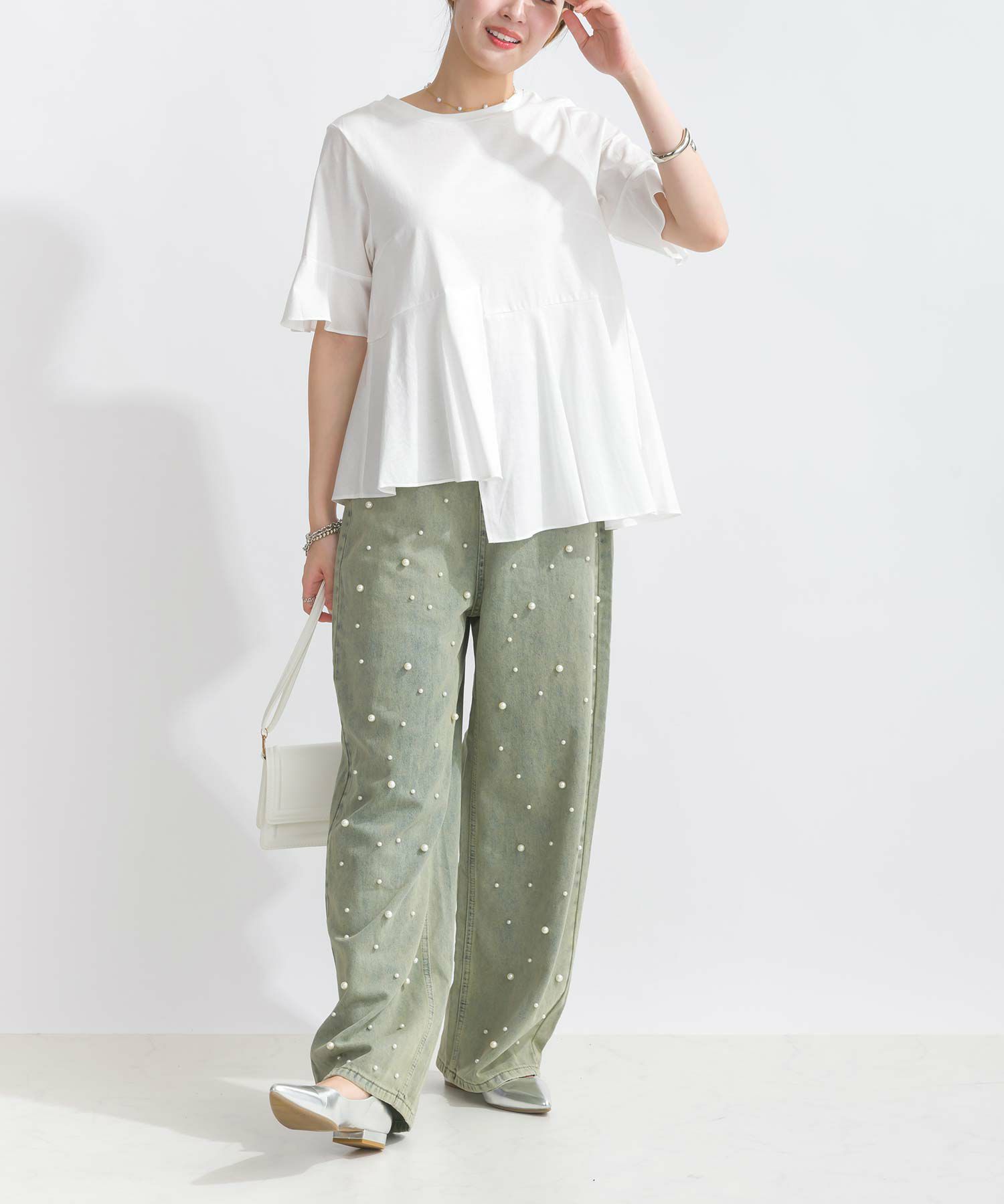 model：H165　着用サイズ：M　オフホワイト
