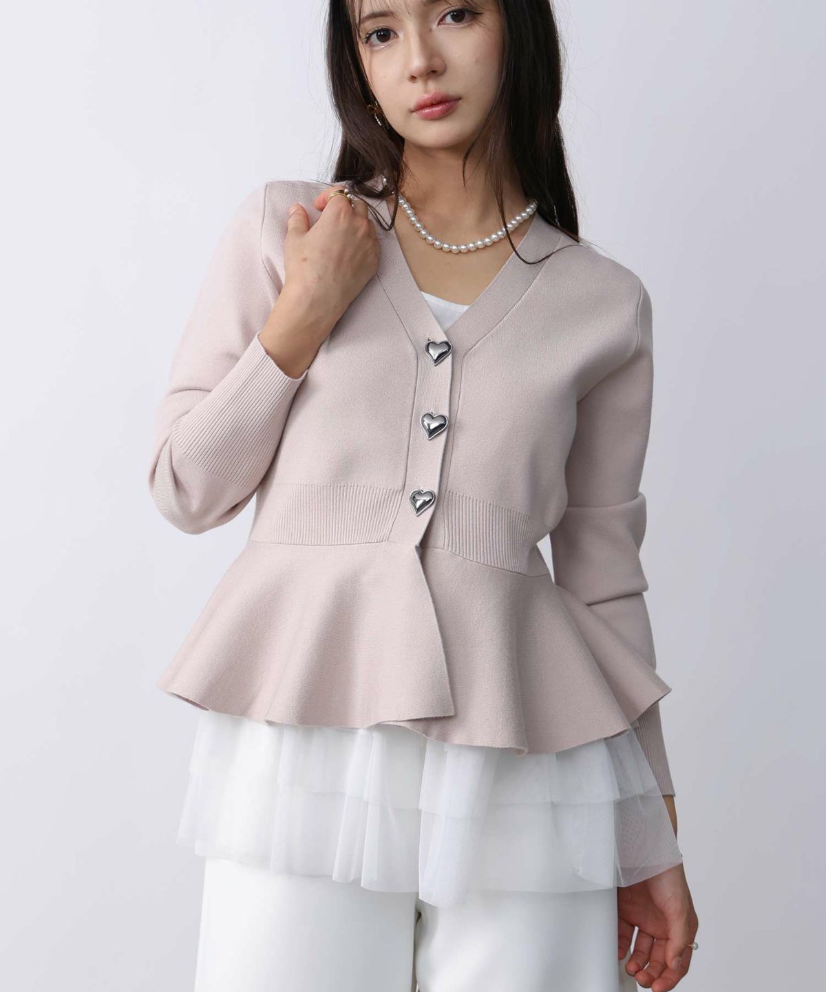 model：H160　着用サイズ：M　ピンクベージュ