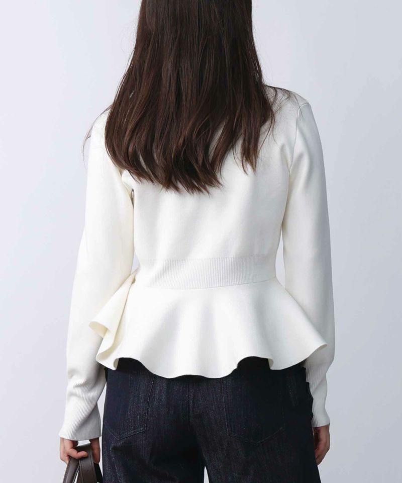 model：H160　着用サイズ：M　オフホワイト