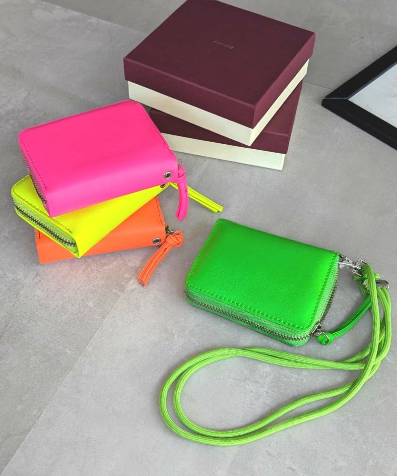 PALACE ストラップ付きウォレット 蛍光レザーストラップ付き・ジャバラカードウォレット | PICCIN
