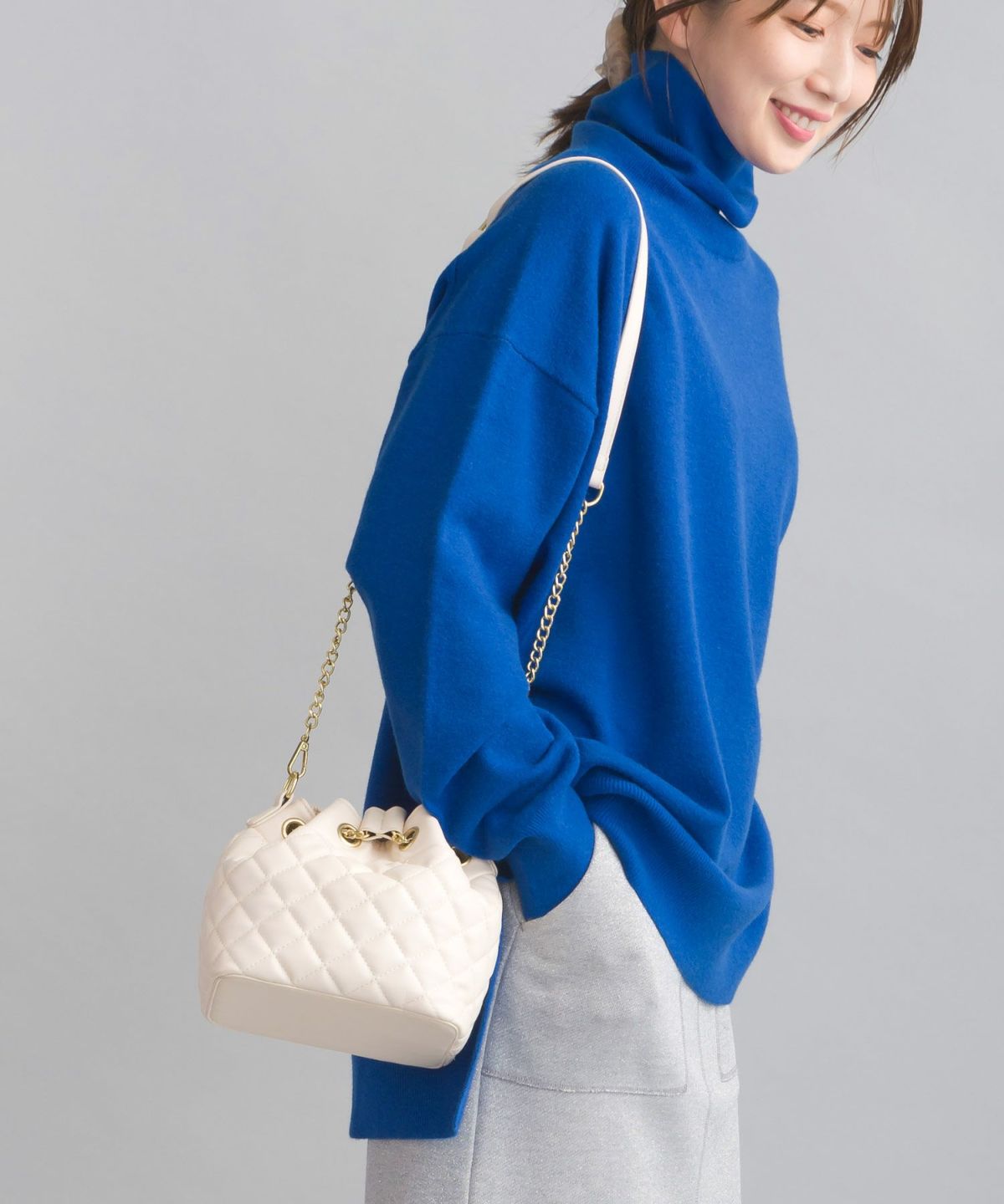 model：H167　着用サイズ：M　ブルー