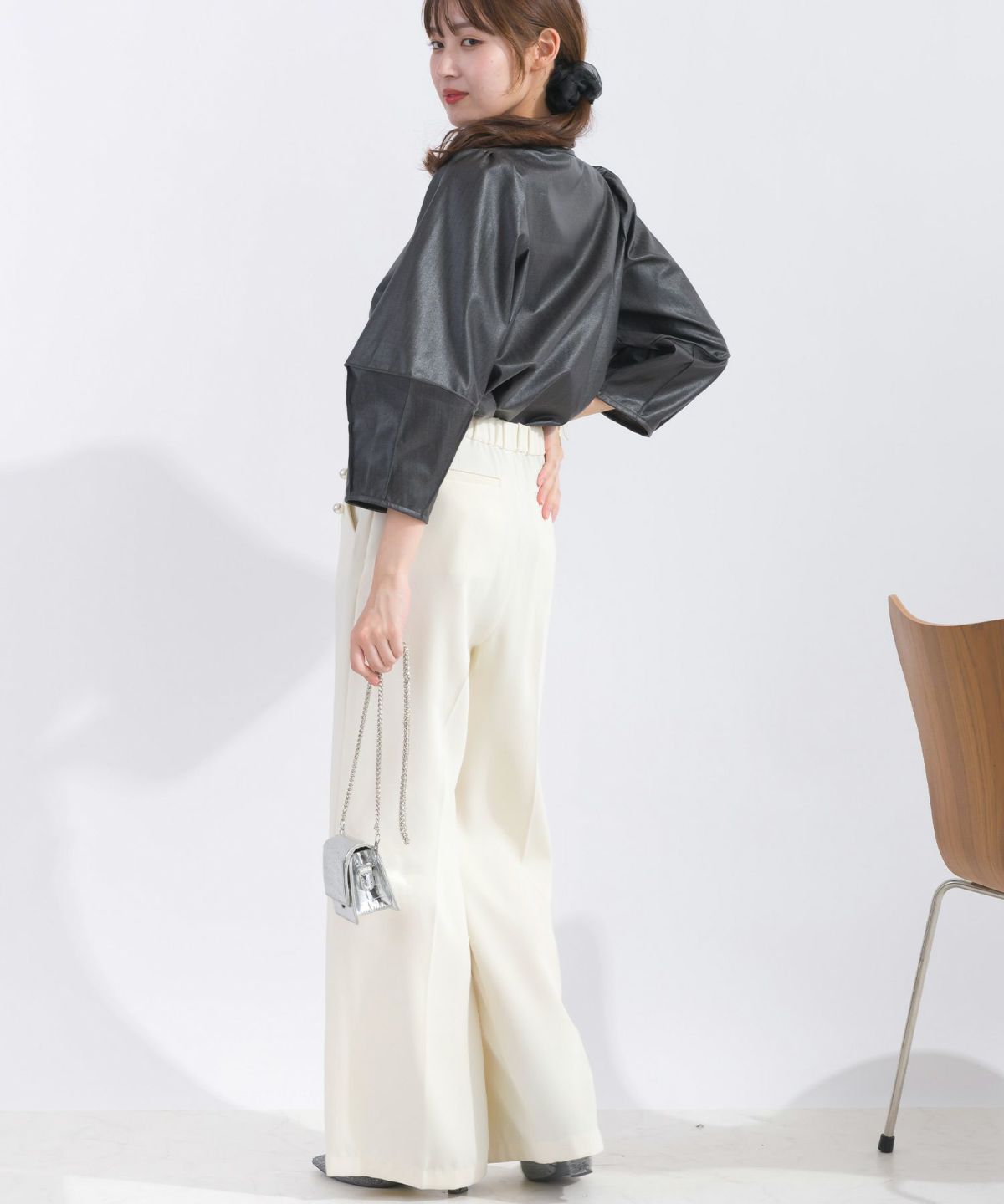 model：H165　着用サイズ：M　ブラック