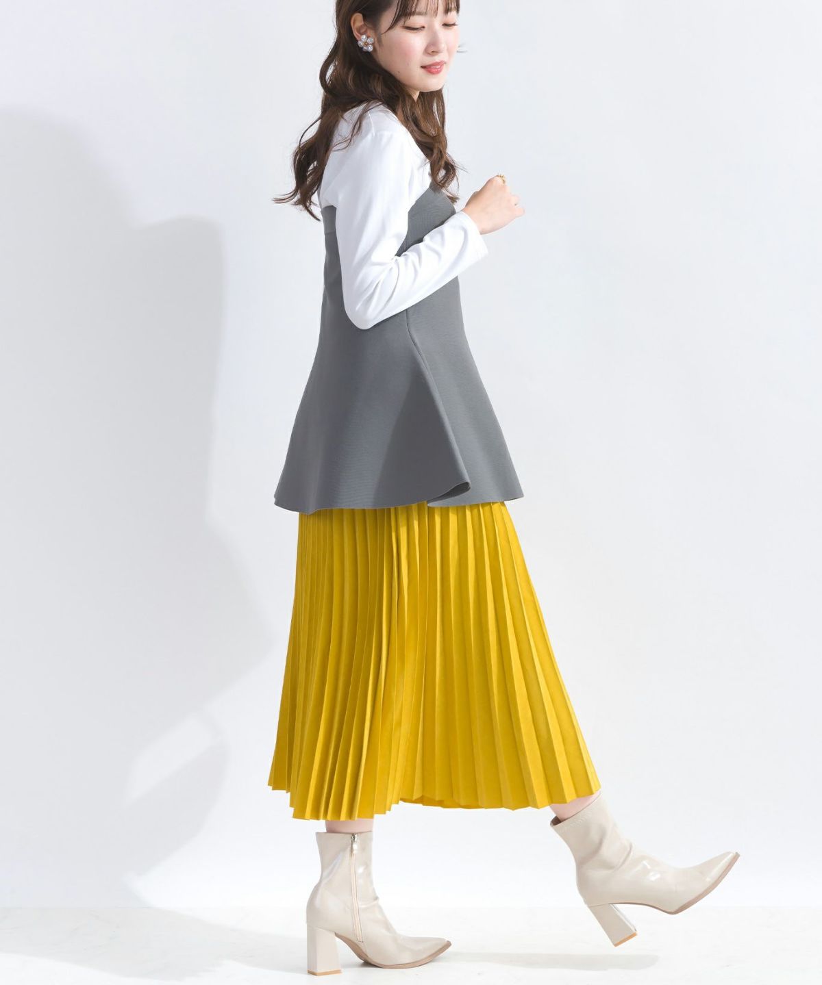 model：H165　着用サイズ：M　グレー