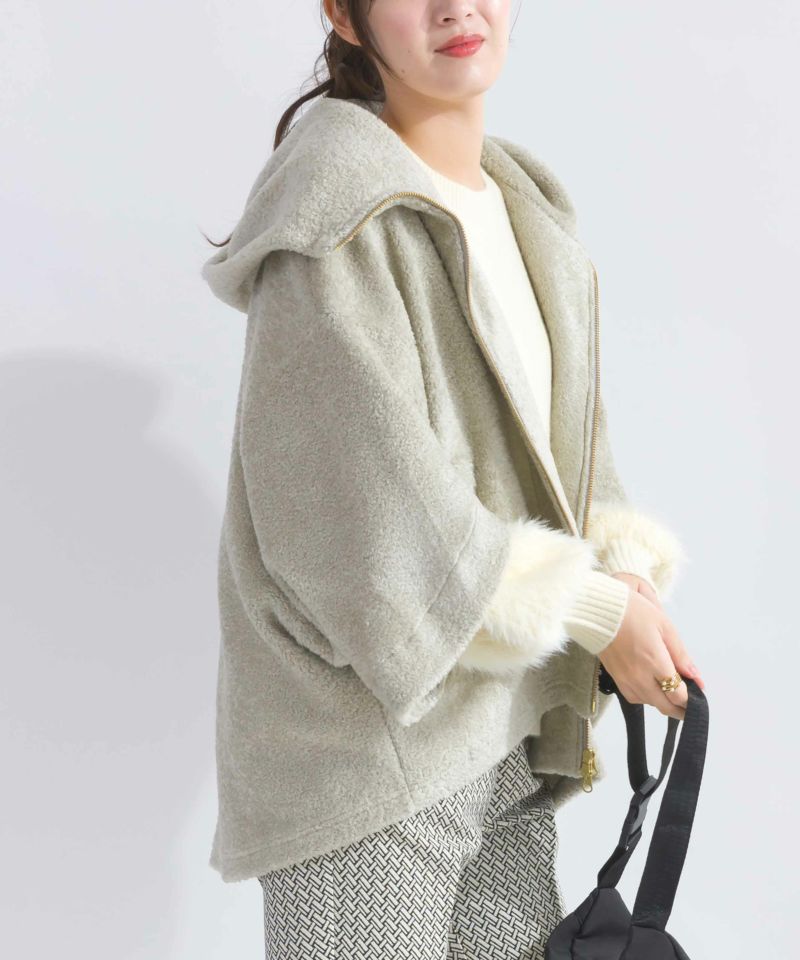 model：H165　着用サイズ：M　グレイッシュベージュ