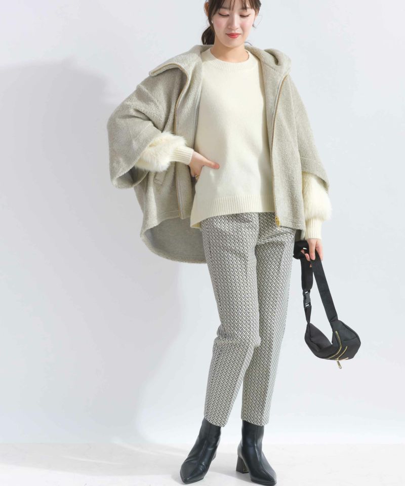 model：H165　着用サイズ：M　グレイッシュベージュ