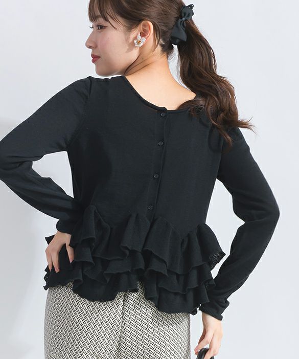 model：H165　着用サイズ：M　ブラック（ボタン後ろ）