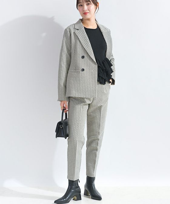 model：H165　着用サイズ：M　ブラック（ボタン後ろ）