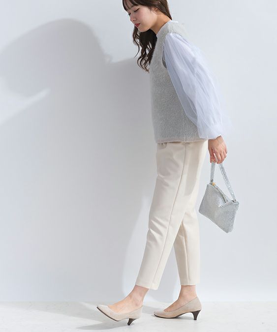 model：H165　着用サイズ：M　グレイッシュベージュ