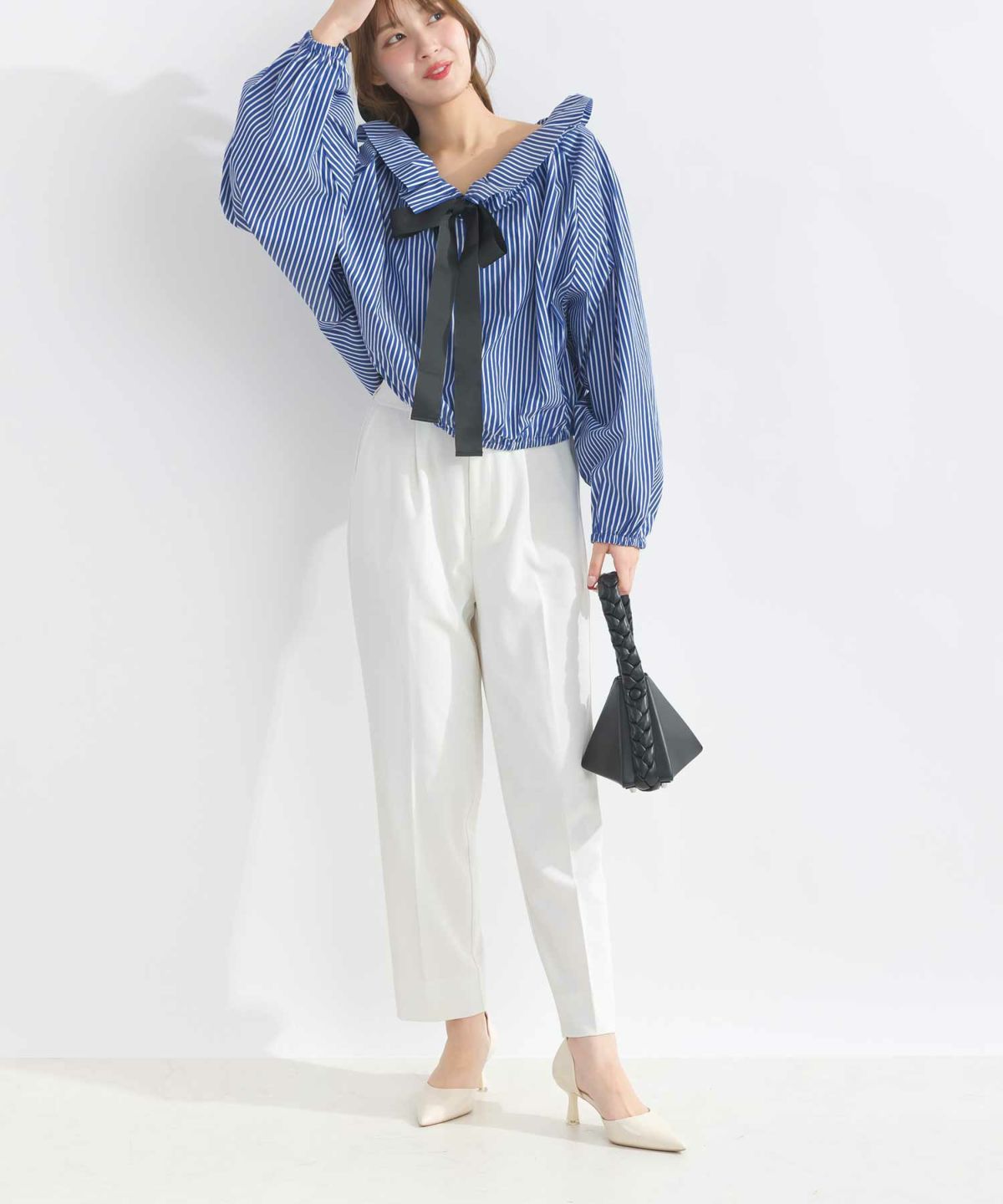 model：H165　着用サイズ：M　オフホワイト