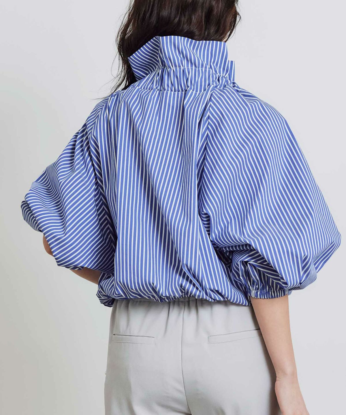 model：H155　着用サイズ：M　ブルー系その他