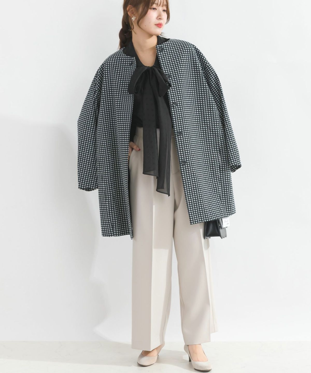 model：H165　着用サイズ：M　ブラック