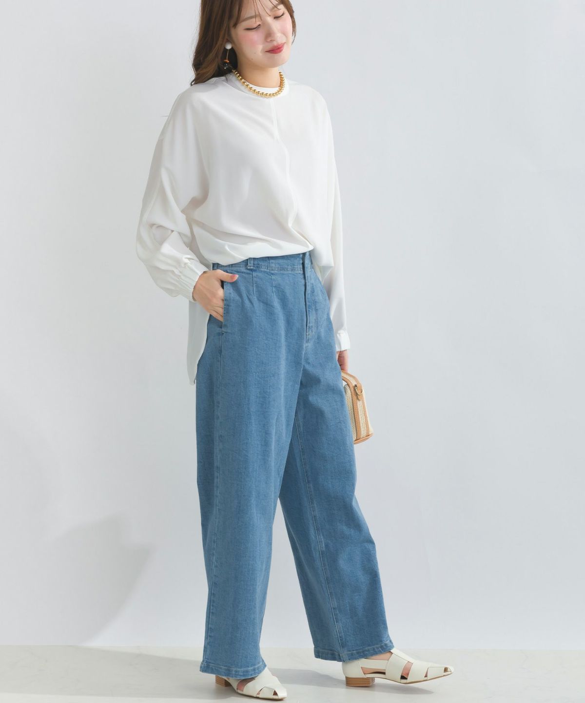 model：H165　着用サイズ：M　オフホワイト