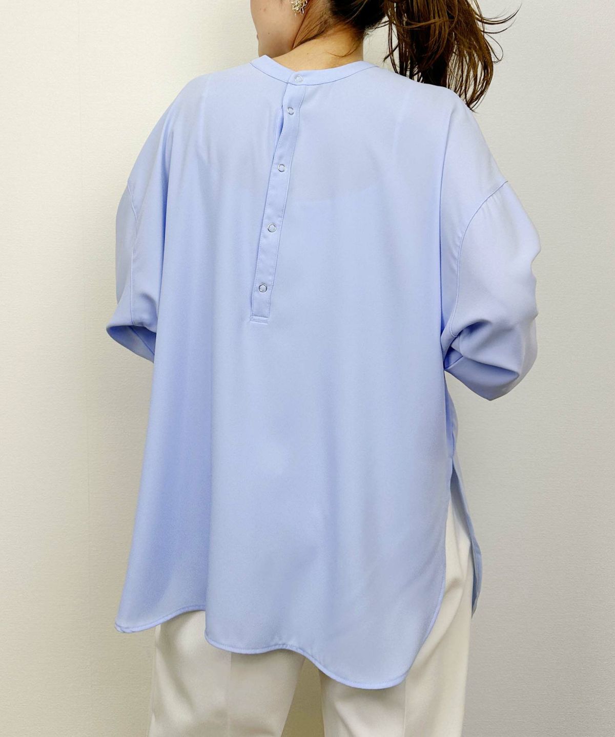 model：H164　着用サイズ：M　サックスブルー