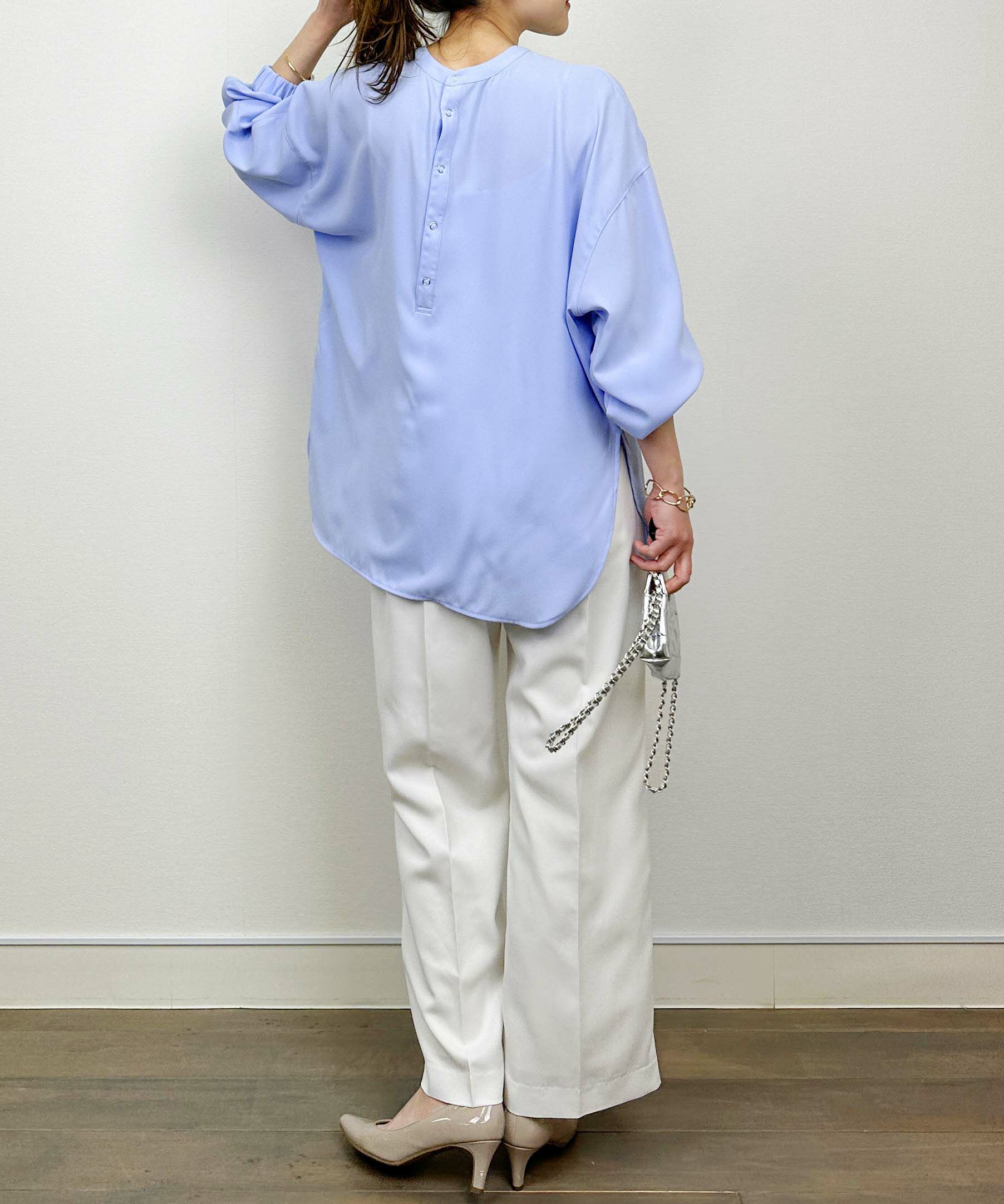 model：H164　着用サイズ：M　サックスブルー