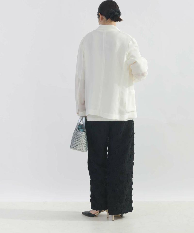 model：H162　着用サイズ：M　オフホワイト