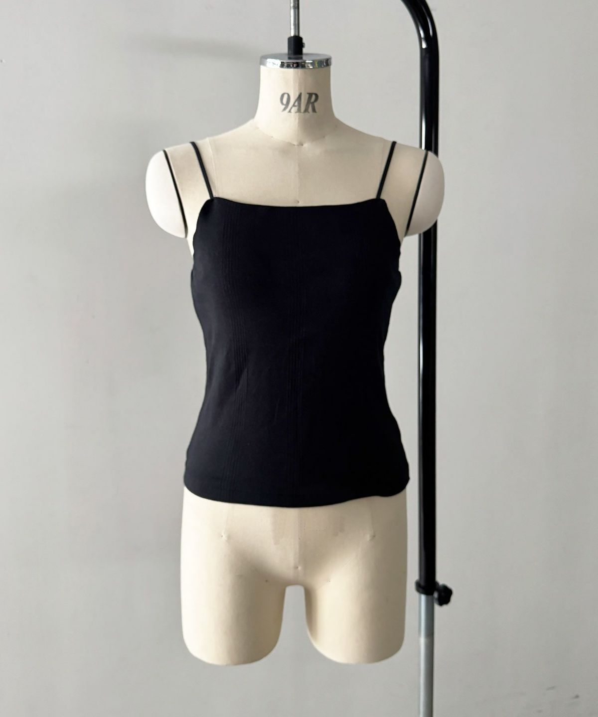 トルソーサイズ：B81 W61 H88　ブラック