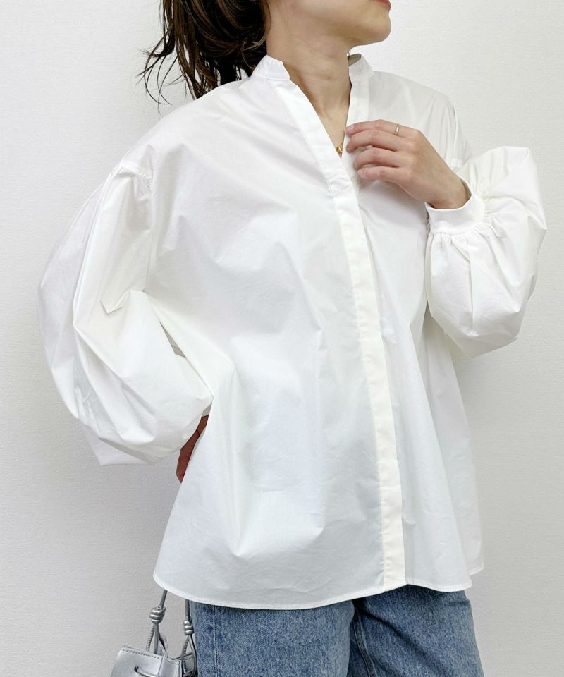 model：H164　着用サイズ：M　オフホワイト