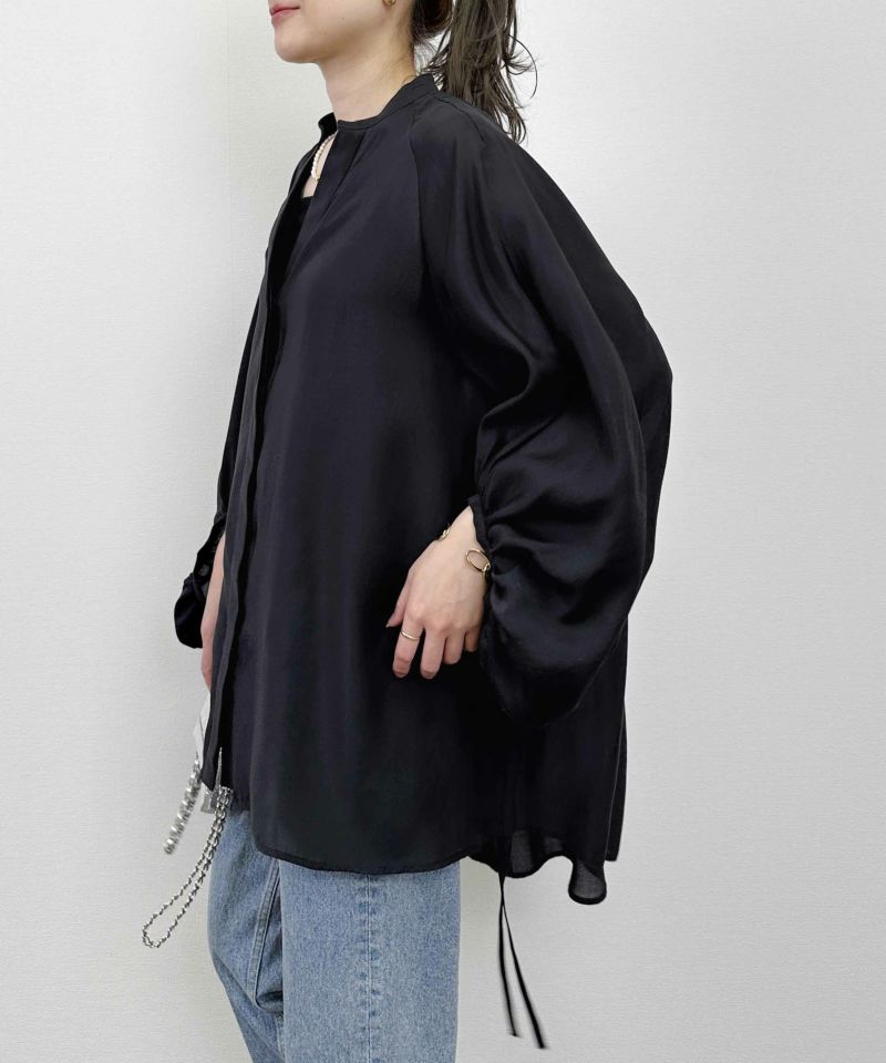 model：H164　着用サイズ：M　ブラック