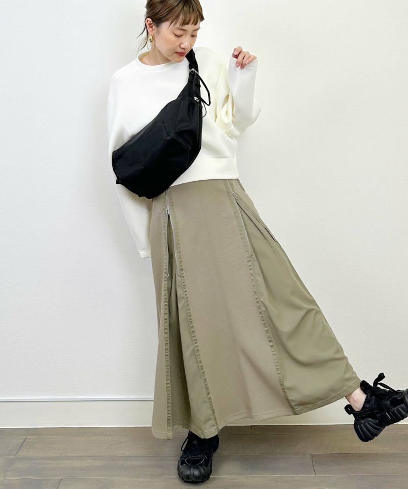 model：H164　着用サイズ：M　カーキ
