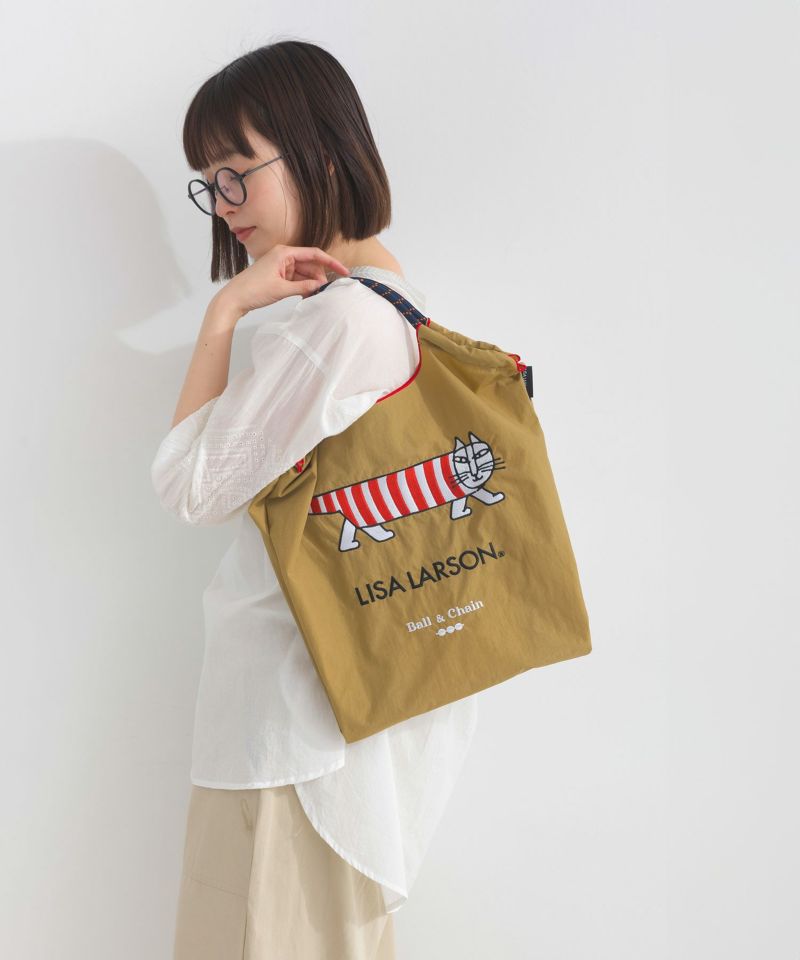 ベージュ