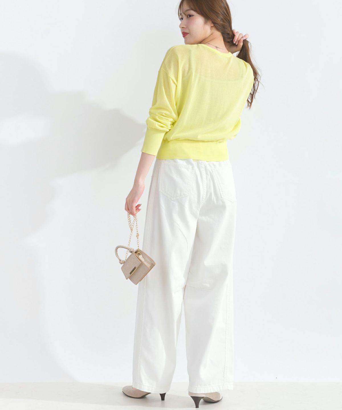 model：H165　着用サイズ：M　オフホワイト