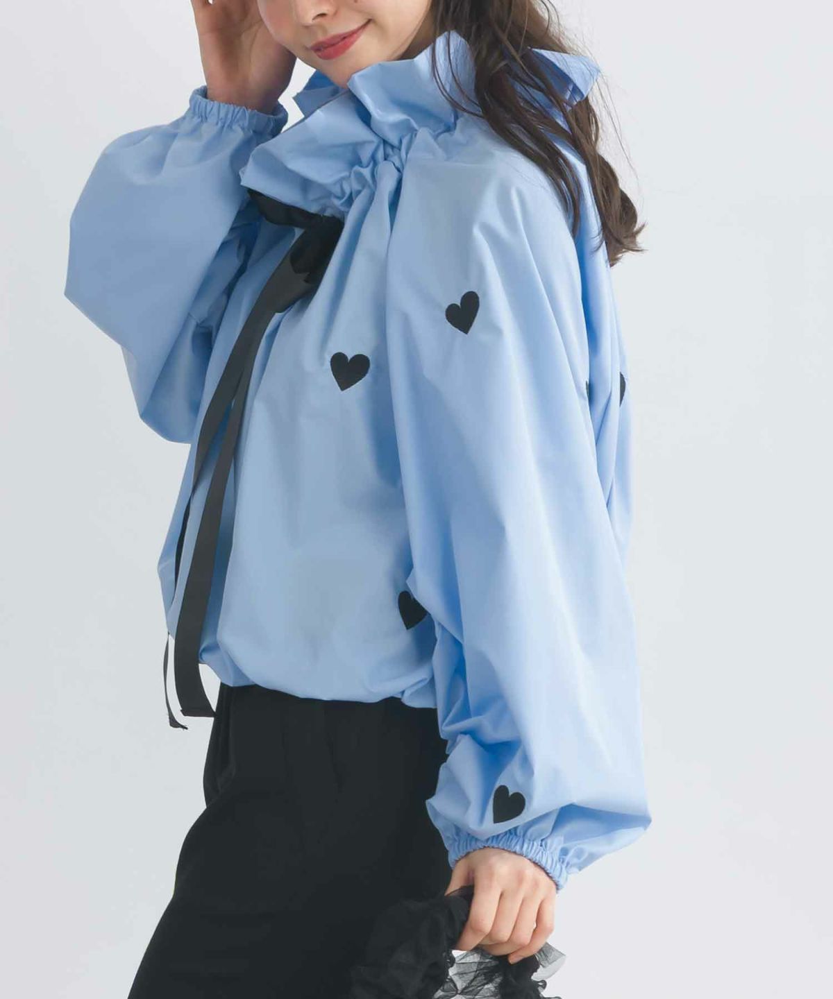 model：H153　着用サイズ：M　サックスブルー