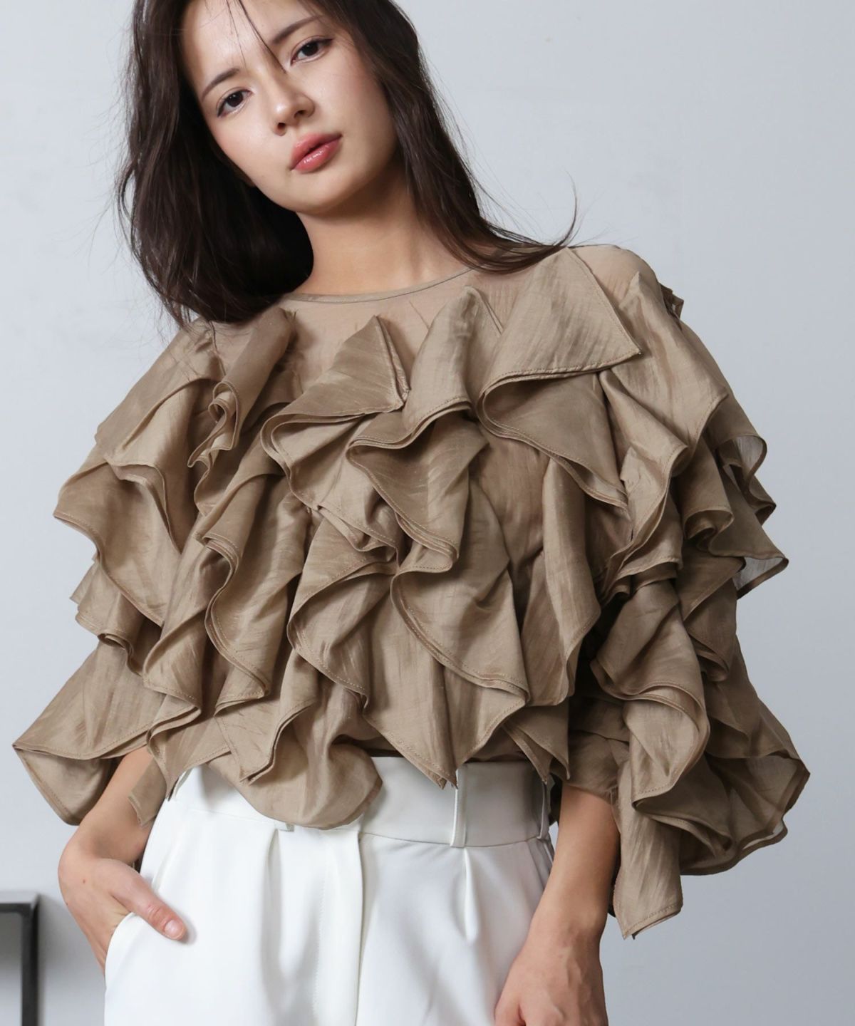 model：H160　着用サイズ：M　キャメル