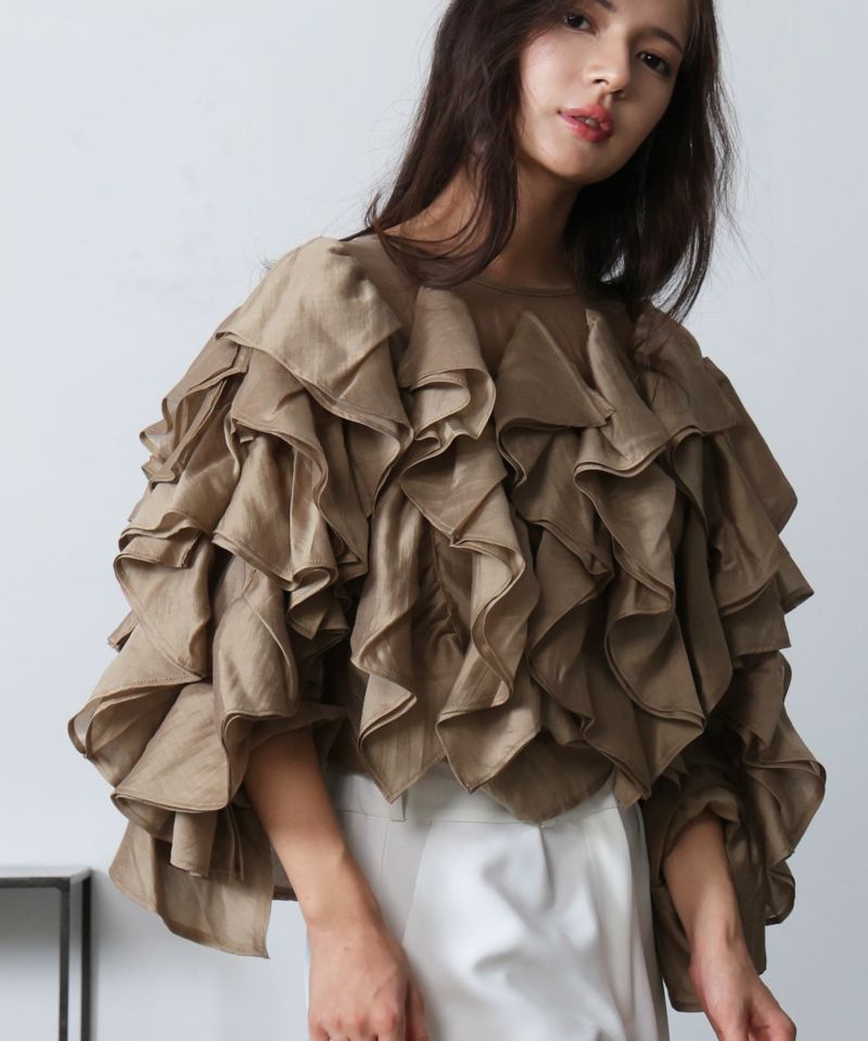 model：H160　着用サイズ：M　キャメル