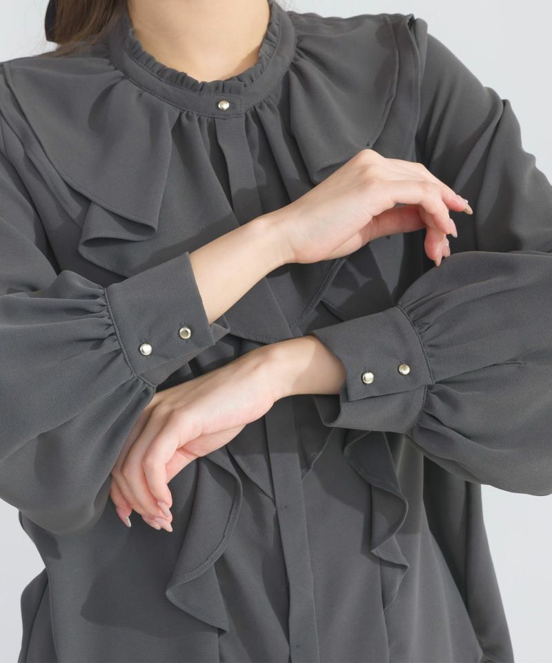 WEB限定】フロントラッフルフリルブラウス | PICCIN (ピッチン