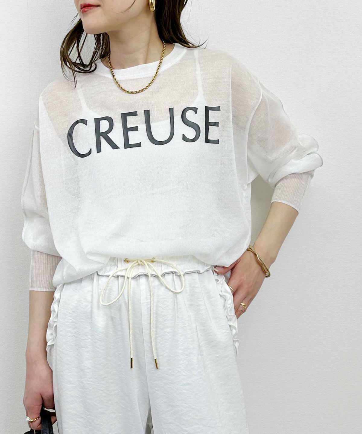 model：H164　着用サイズ：M　オフホワイト