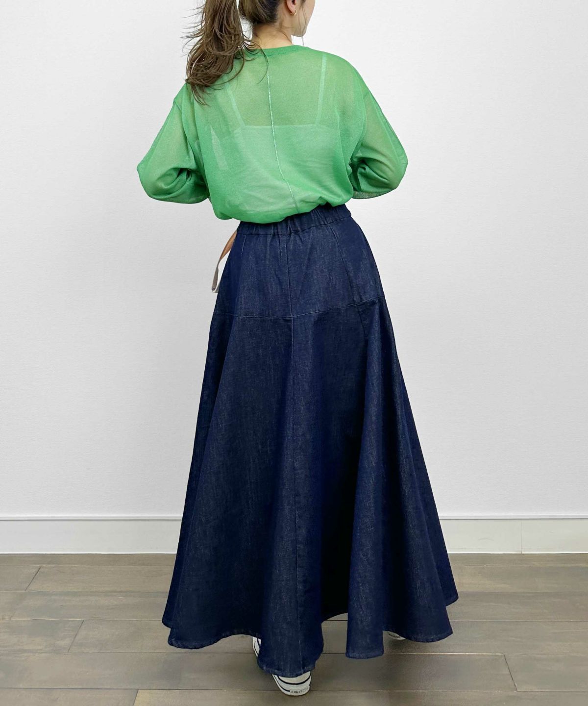 model：H164　着用サイズ：M　グリーン