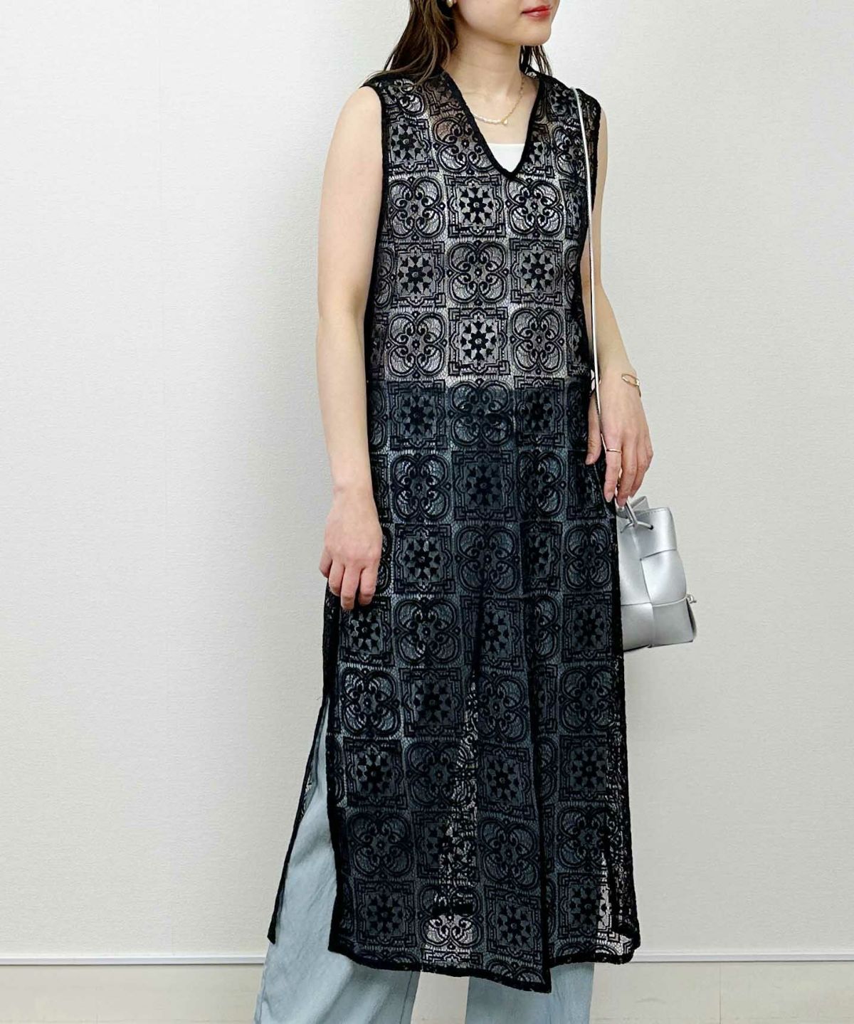 model：H164　着用サイズ：M　ブラック（リボン後ろ）