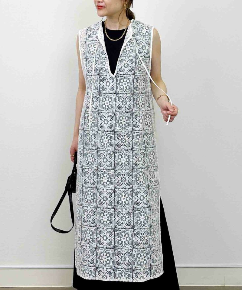 model：H164　着用サイズ：M　オフホワイト