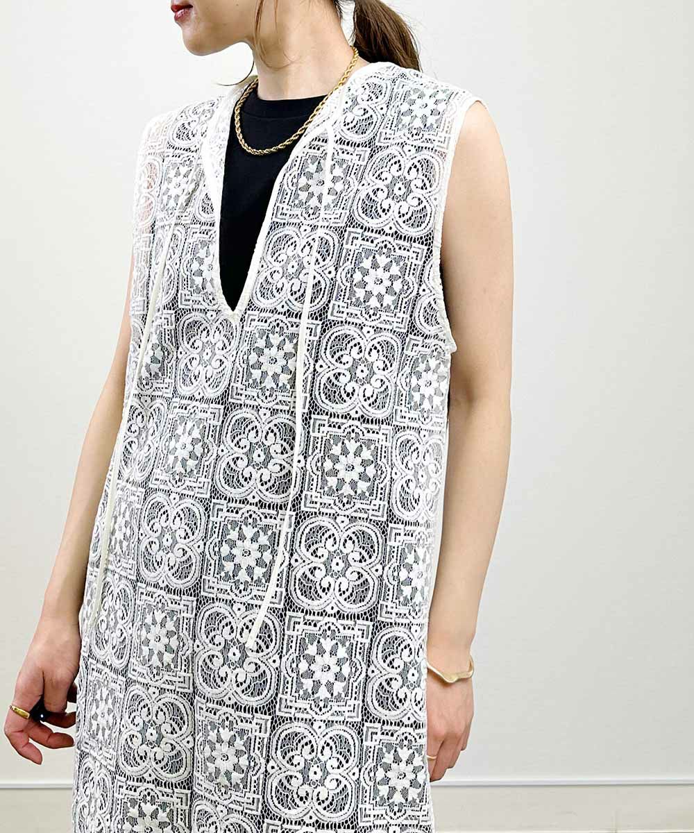 model：H164　着用サイズ：M　オフホワイト