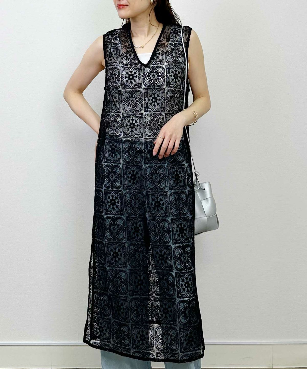 model：H164　着用サイズ：M　ブラック（リボン後ろ）