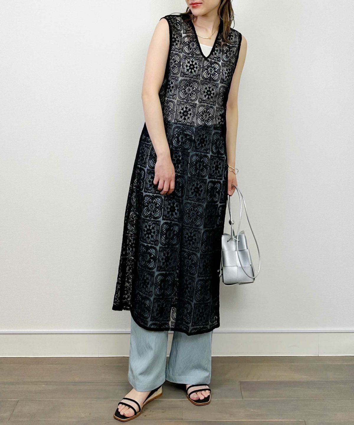 model：H164　着用サイズ：M　ブラック（リボン後ろ）