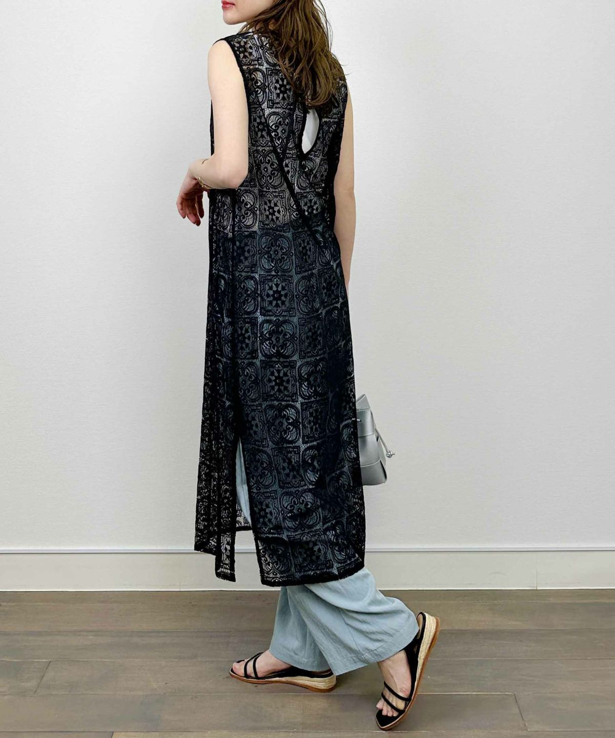 model：H164　着用サイズ：M　ブラック（リボン後ろ）