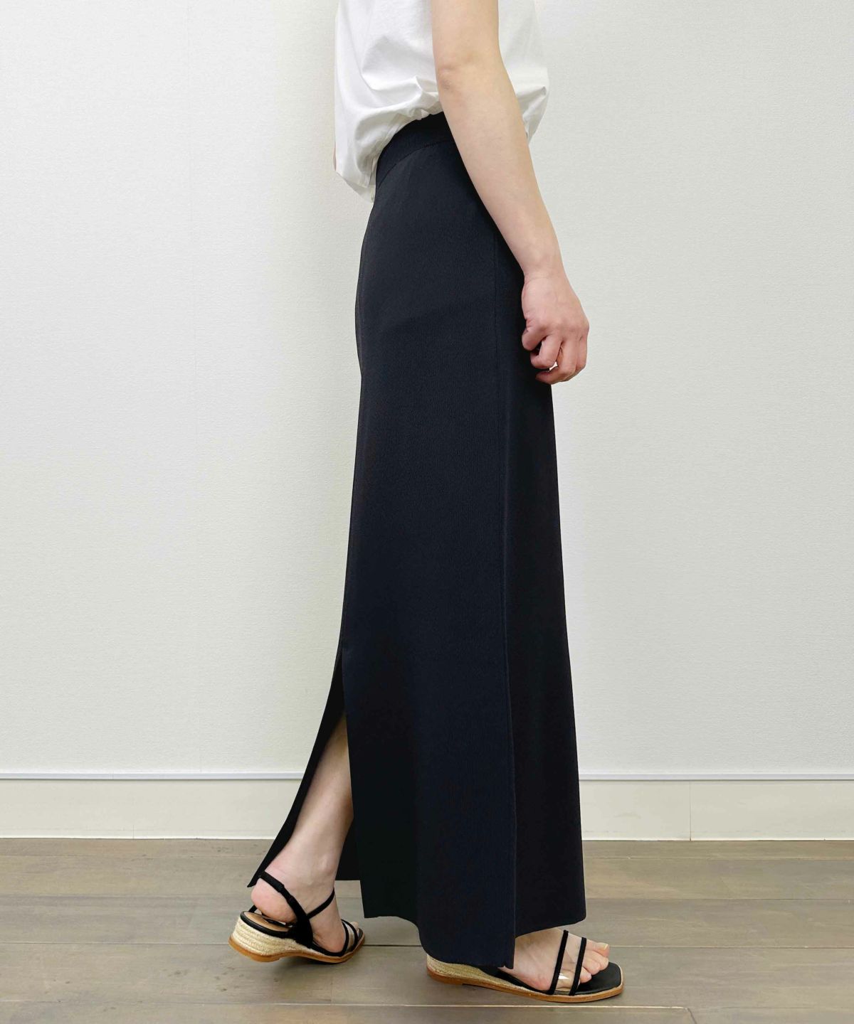 model：H164　着用サイズ：M　ブラック